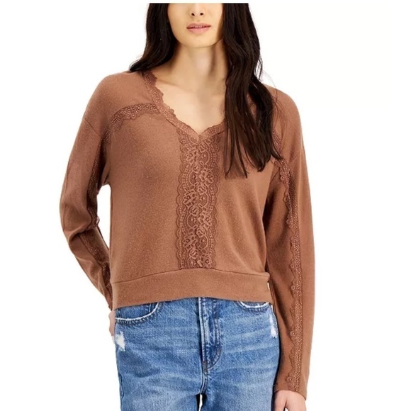 SELF ESTEEM Juniors' Lace-Trim V-Neck Top, shirt long sleeve Large - Picture 3 of 5